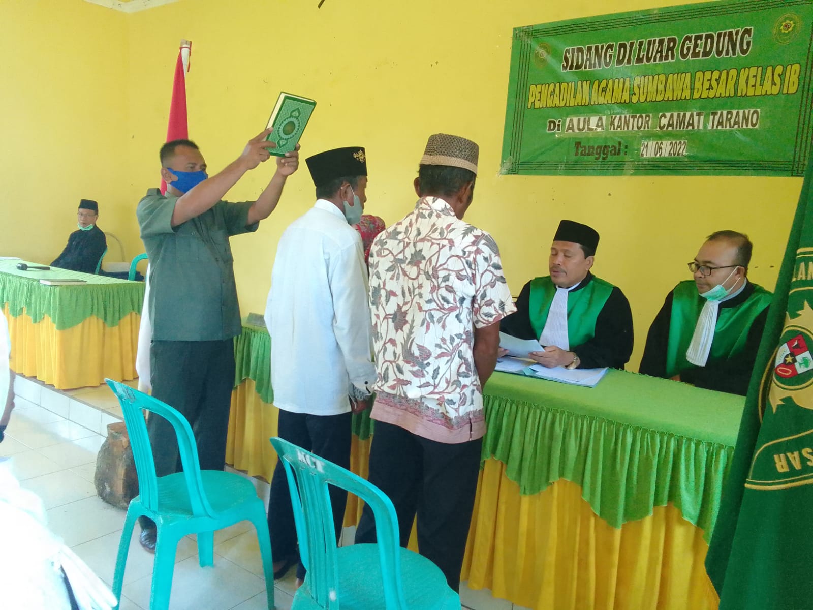 726 621 SidangLuar2