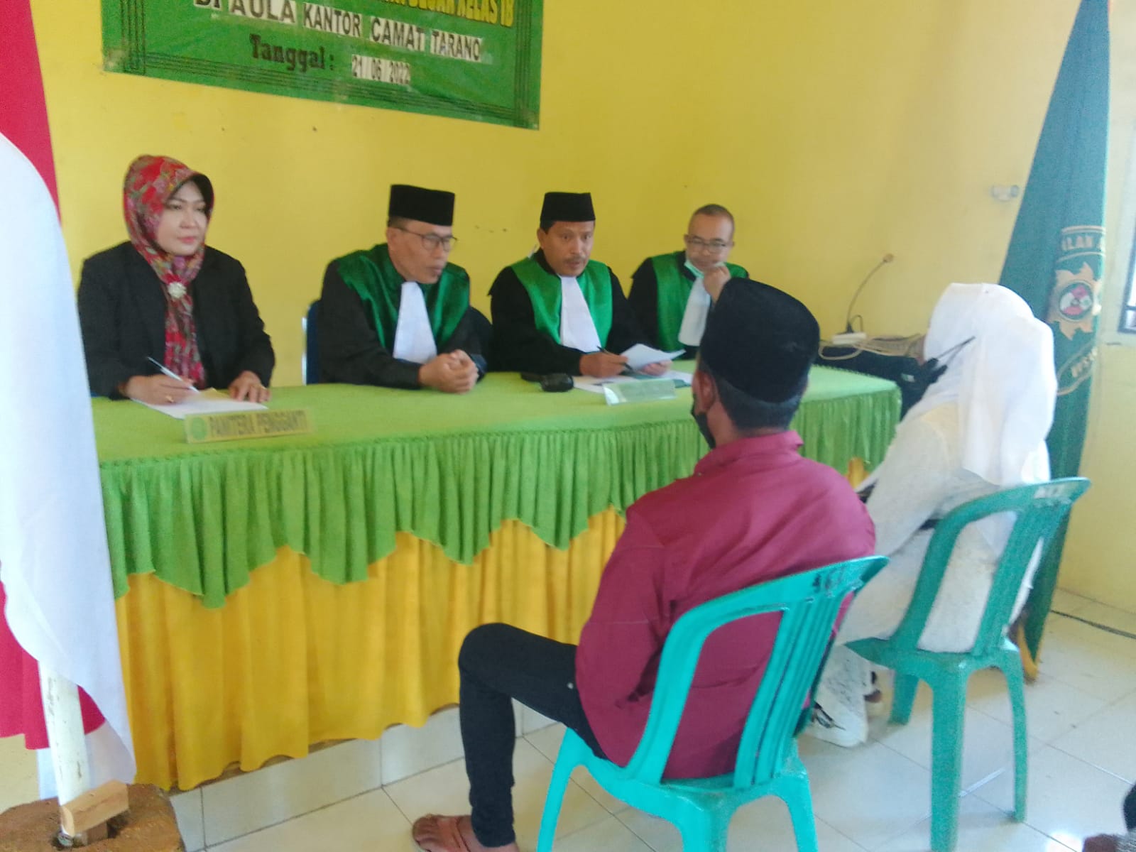 726 621 SidangLuar3